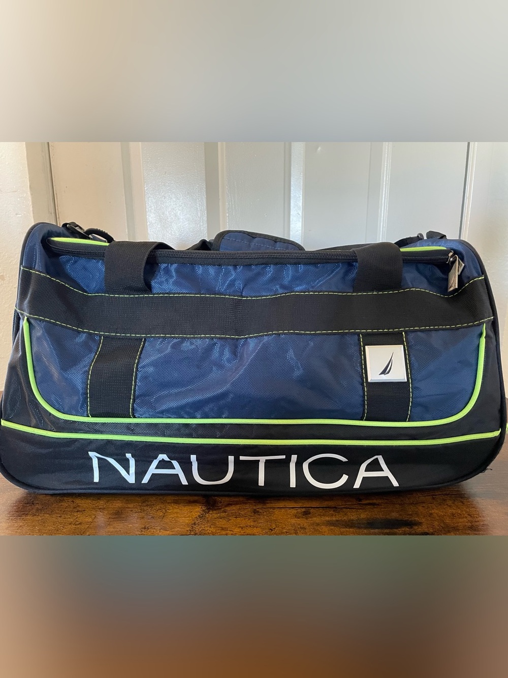 Nautica Weekender Duffel Bag Navy Lime Green Like New